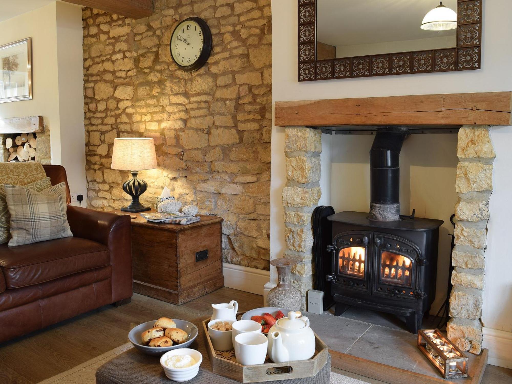 Spring Cottage Bourton-on-the-Water Exterior photo